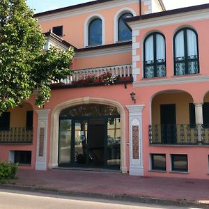 Residence Marina Palace